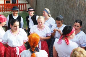 Folklór v Leopoldove
