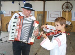 Folklór v Leopoldove