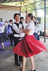 Folklór v Leopoldove