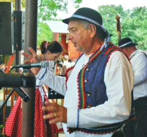 Folklór v Leopoldove