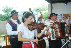 Folklór v Leopoldove