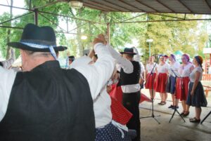 Folklór v Leopoldove