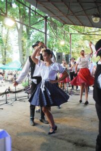 Folklór v Leopoldove
