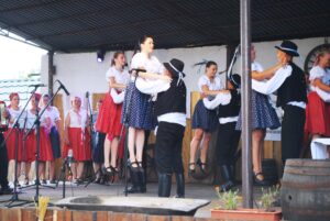 Folklór v Leopoldove