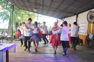 Folklór v Leopoldove