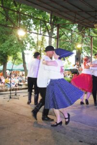 Folklór v Leopoldove